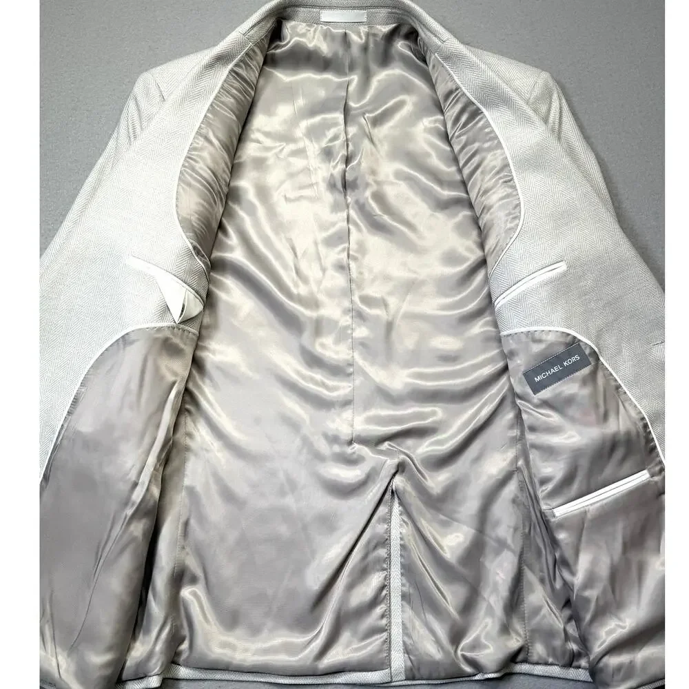 Michael Kors Men's Classic-Fit Herringbone Sport Coat Silver Grey 42R $375